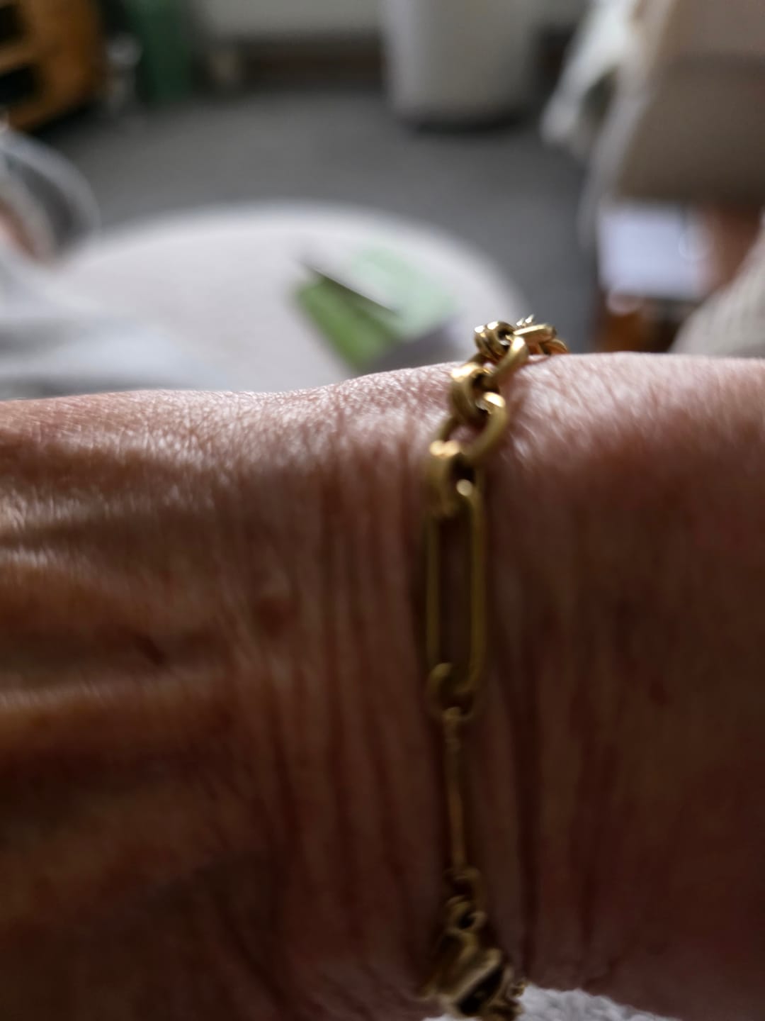 Customer photo review of Eternal Link Chain Bracelet