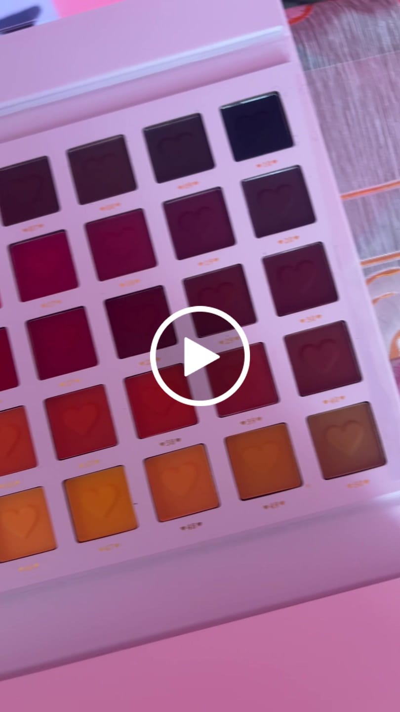 Recenzie video a clienților despre paleta Wedding Wish XXXL