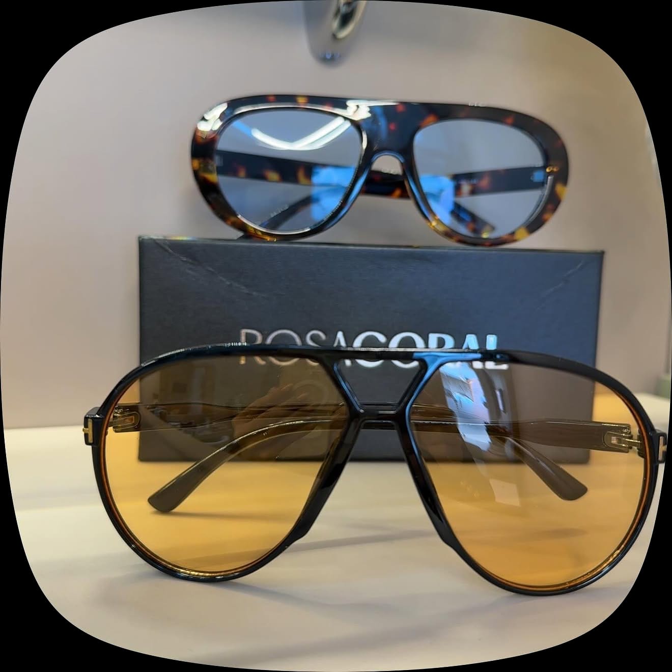 Customer photo review of Óculos Amalfi