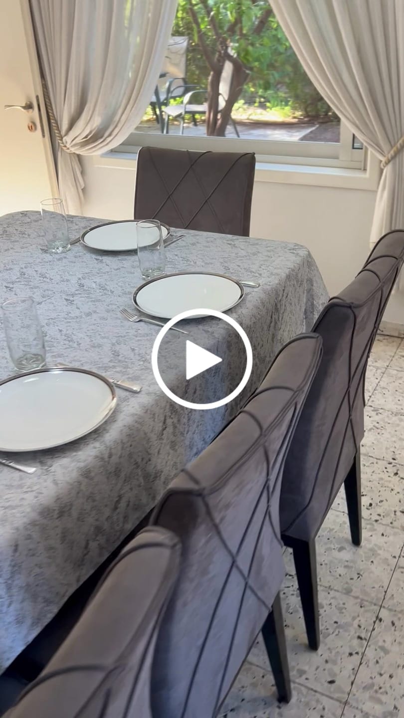 Customer video review of PREMIUM מפת שולחן