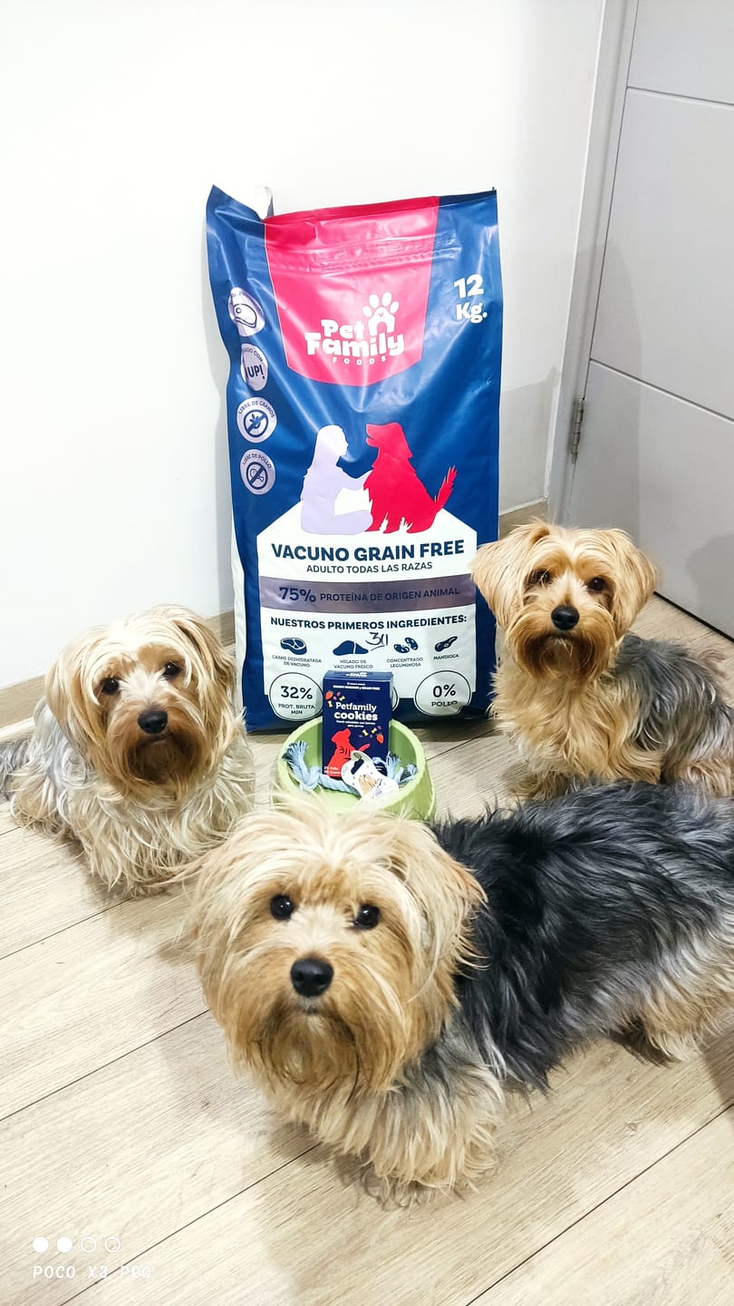 Customer photo review of PetFamily Foods Grain Free