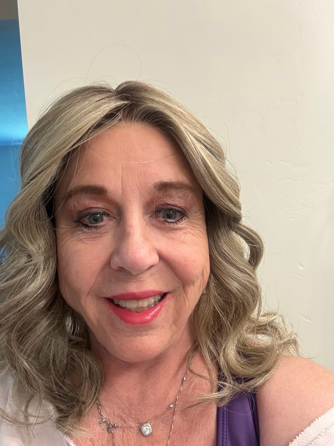 Customer photo review of GORGEOUS GODDESS - Soft Beige Blonde