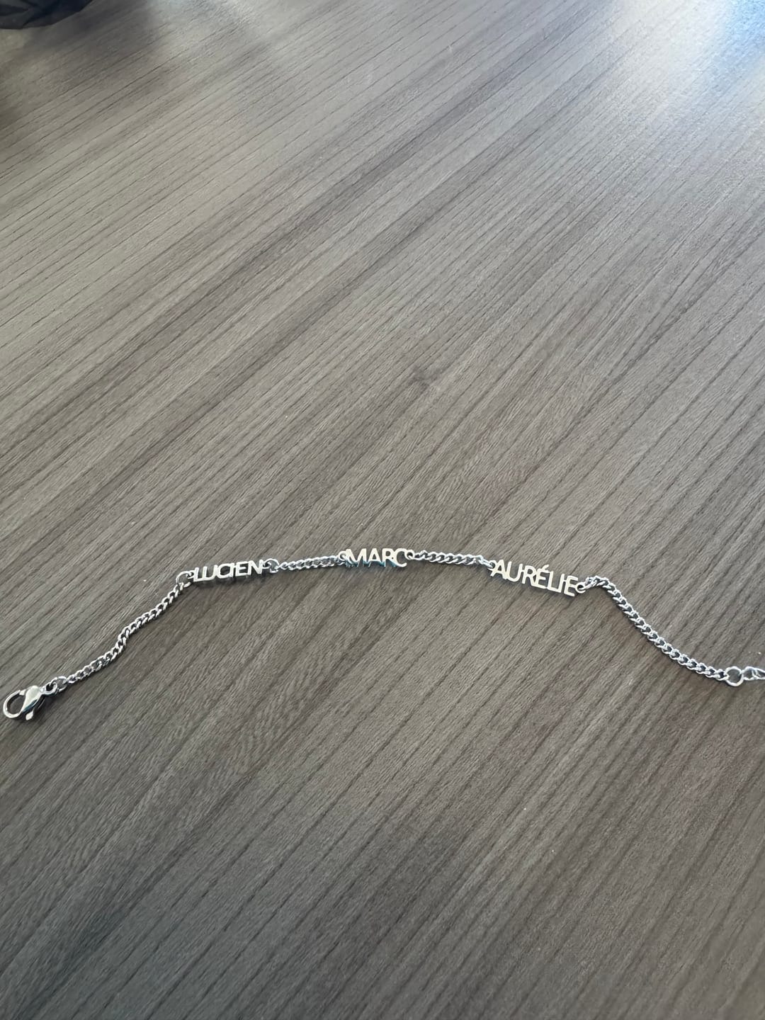 Customer photo review of Bracelet personnalisé avec nom