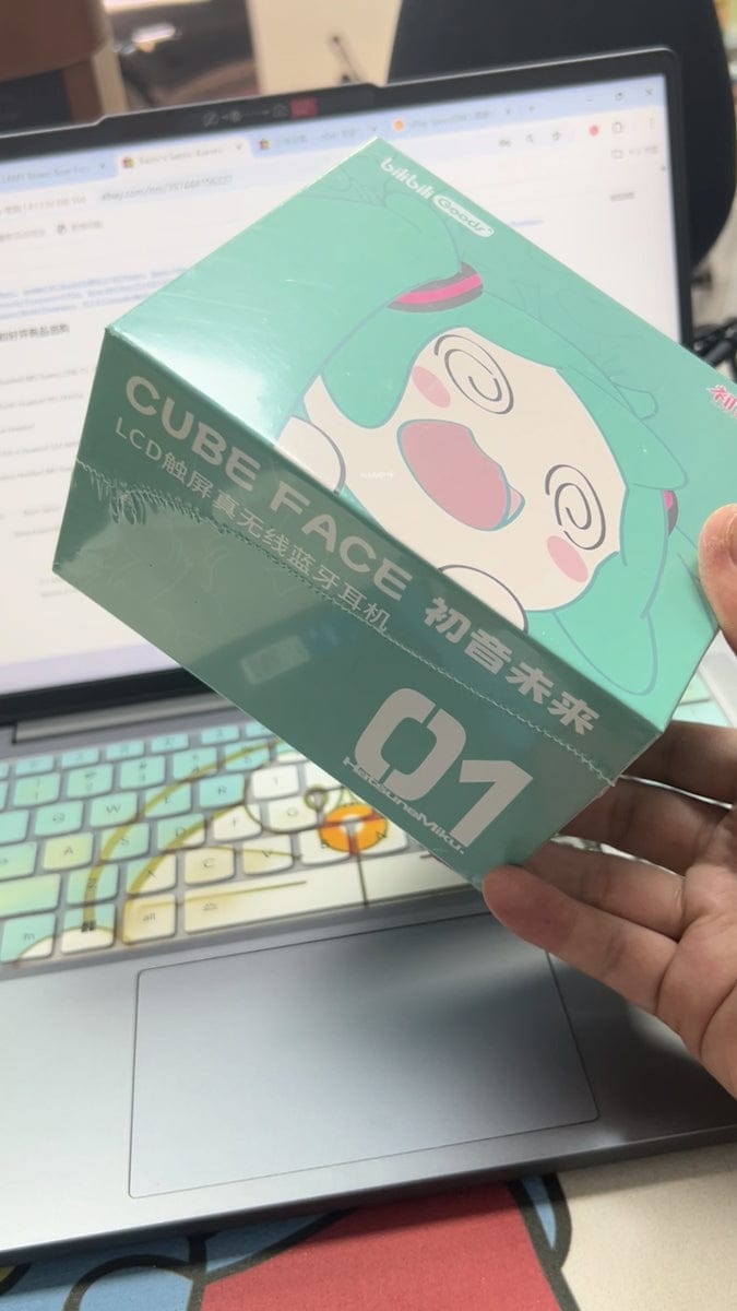 Customer photo review of Officially Licensed Hatsune Miku Wireless Earphones with Smart Display Desktop Stand