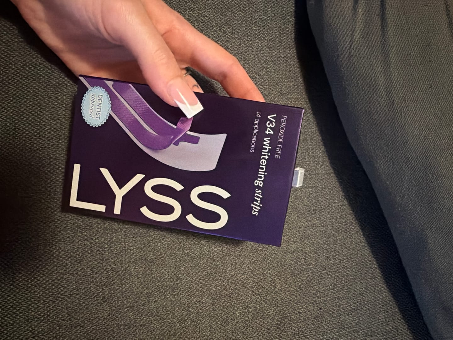 Customer photo review of V34 bieliace pásiky na zuby (14 aplikácií)