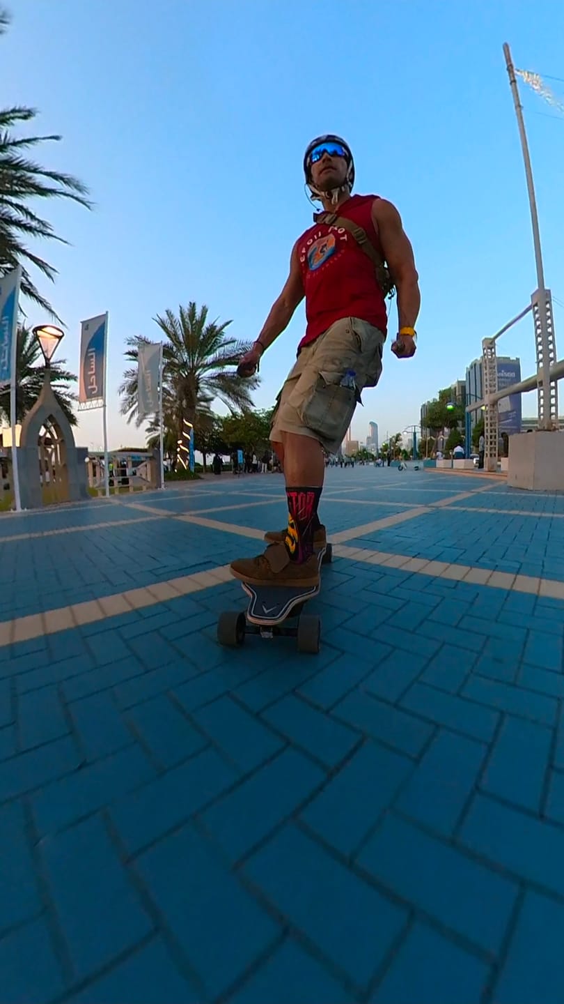 Customer photo review of Backfire G2 Black & G2Z Electric Skateboard with R5s Remote