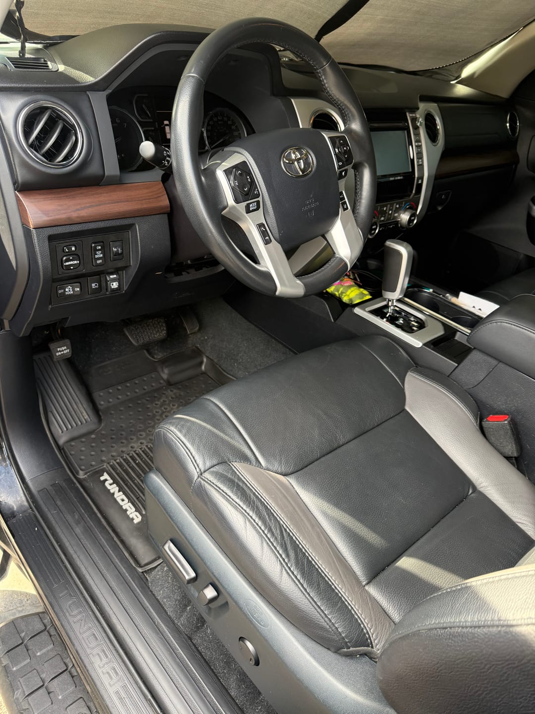 Customer photo review of BLACKLINE® RESET INTERIOR CLEANER & SCENT BOOSTER