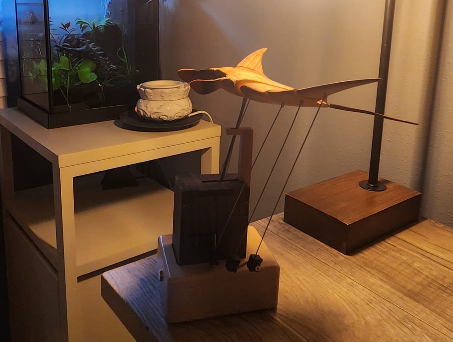 Customer photo review of MarinerPoet™ Handcrafted Wooden Manta Ray Automaton