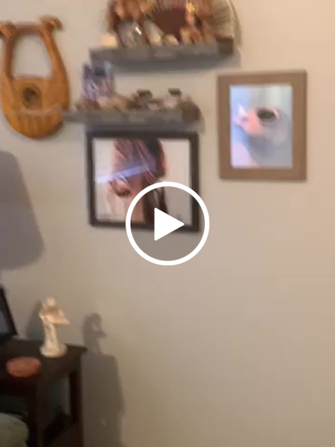 Customer video review of Beckoning