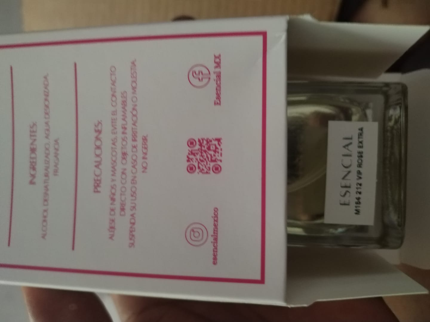 Customer photo review of M051 Inspirado en: 212 VIP Rose - Carolina Herrera