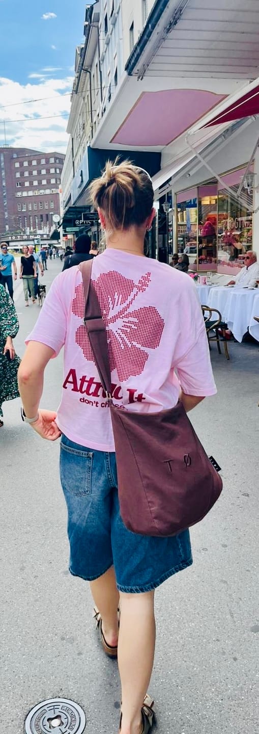 Customer photo review of ALTA | Brown