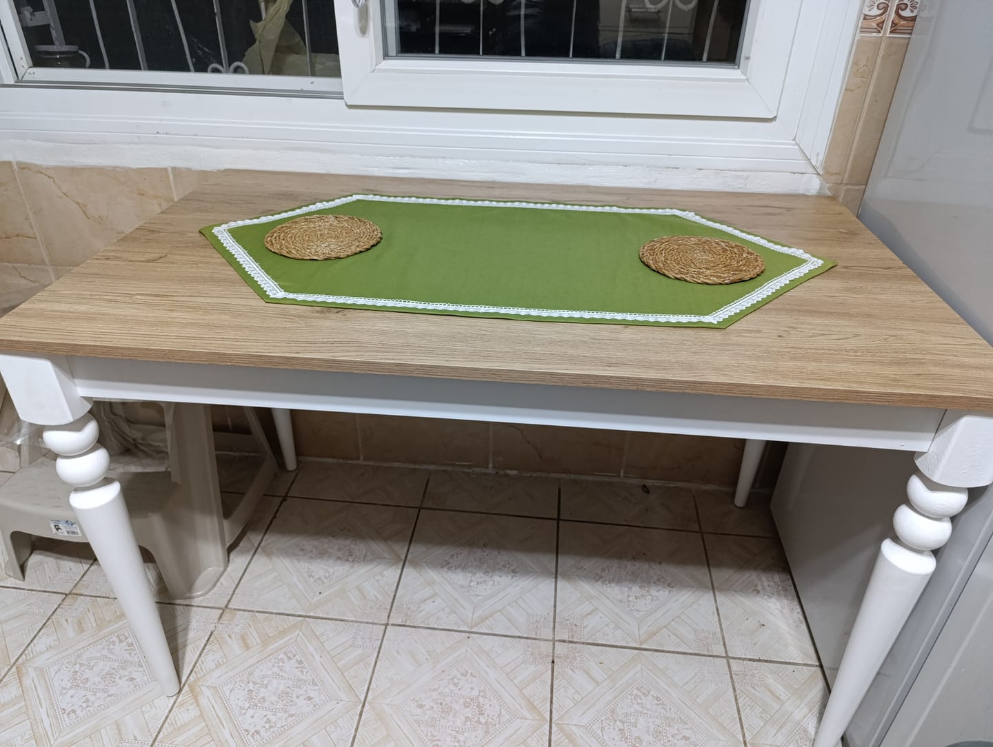 Customer photo review of Rani JA104 Mutfak Masası Yemek Masası Sepet Ceviz - Beyaz