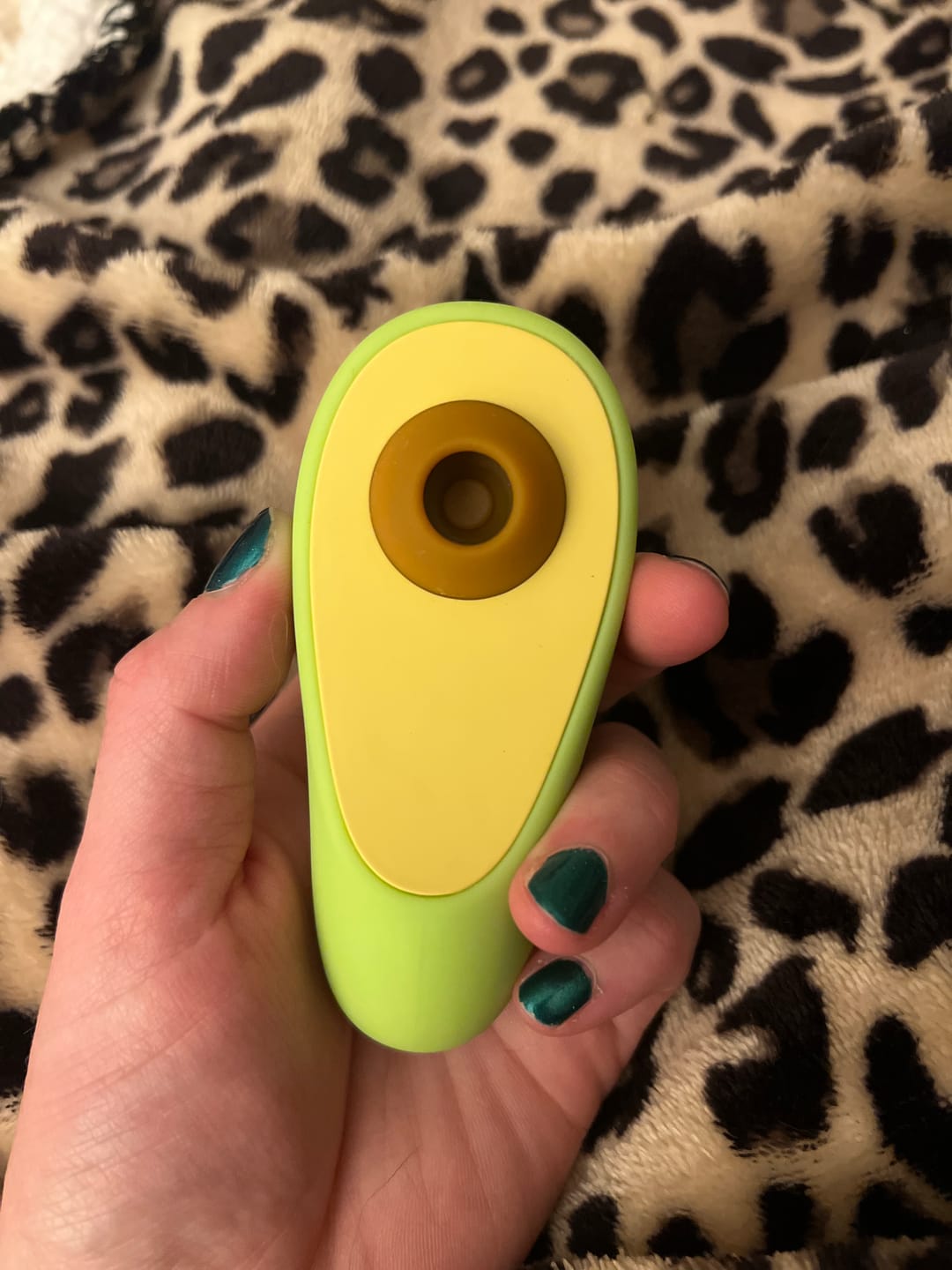 Customer photo review of Avo Clitoral Massager