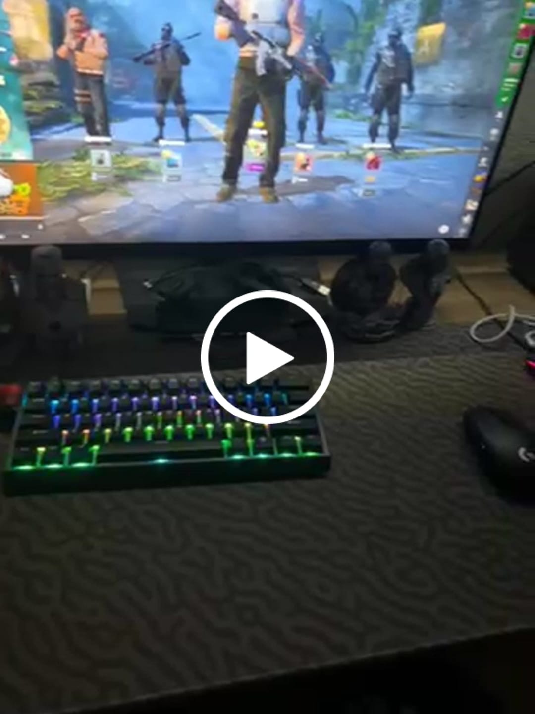 Customer video review of Wraith Studio Jungle Maze Deskmat