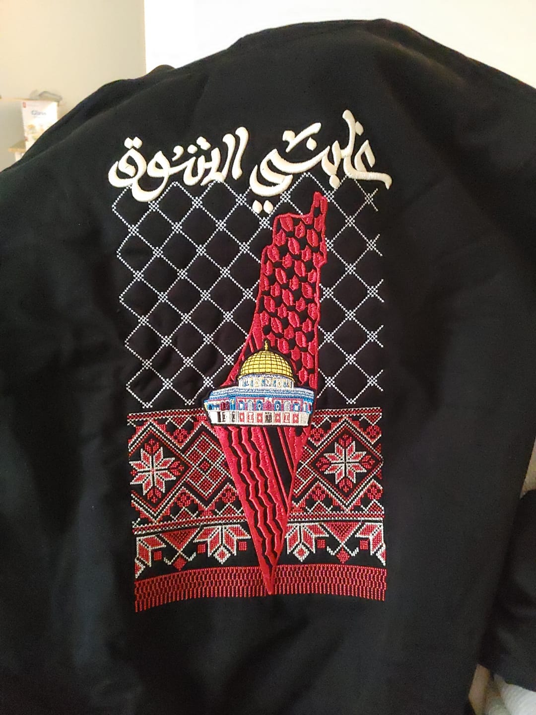 Customer photo review of Ghalabany Al-ShawQ - غَلبَني الشَوق Hoodie (Unisex)