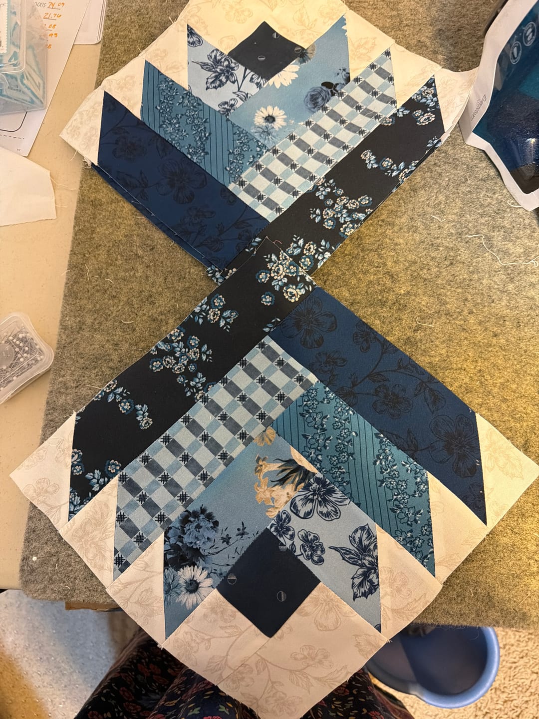 Customer photo review of Block Of The Month - Tulip Bellflower (104.5" x 104.5")