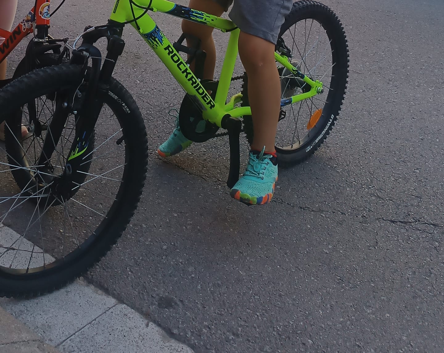 Customer photo review of Niños Smart Ⅰ - Zapatos Barefoot