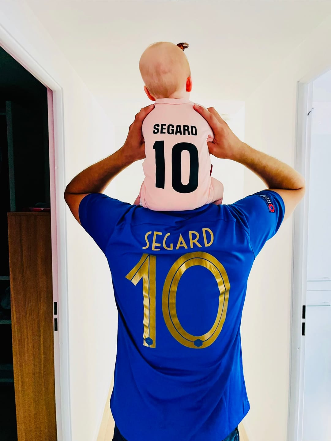 Customer photo review of Fièvre du football - body personnalisé pour bébé pour l'Euro 2024