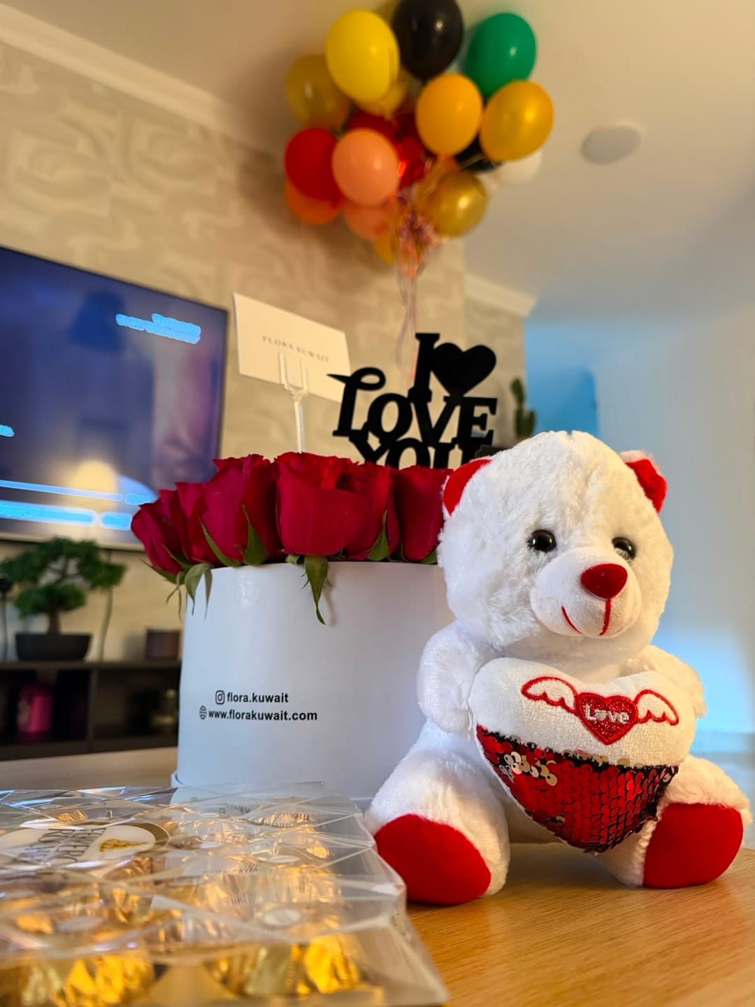Customer photo review of Midnight Romance Luxury Box - Roses, Chocolates, Teddy & Balloon