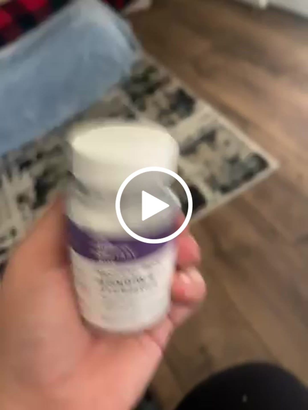 Customer video review of Healthy Box Probiotics for pH, Odor, Pms Relief & Uti Prevention
