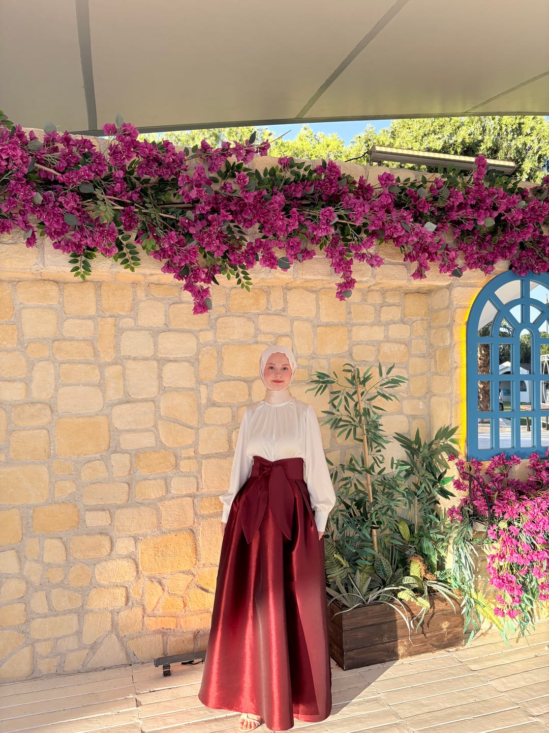 Customer photo review of TİANA TAFTA KUMAŞ ETEK BORDO