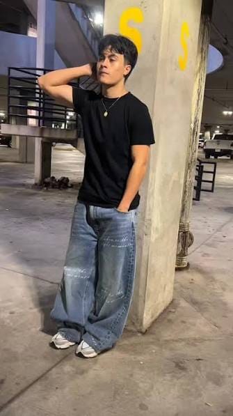 Customer photo review of Light Blue Denim V2