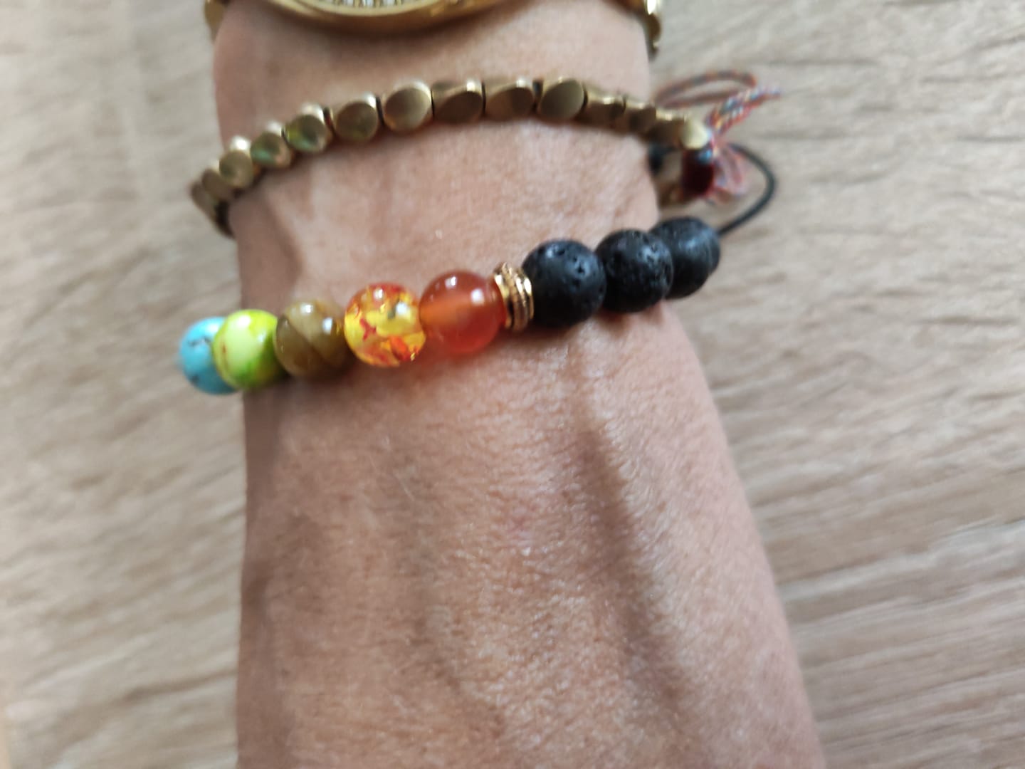 Customer photo review of 7 Chakren Lava Armband
