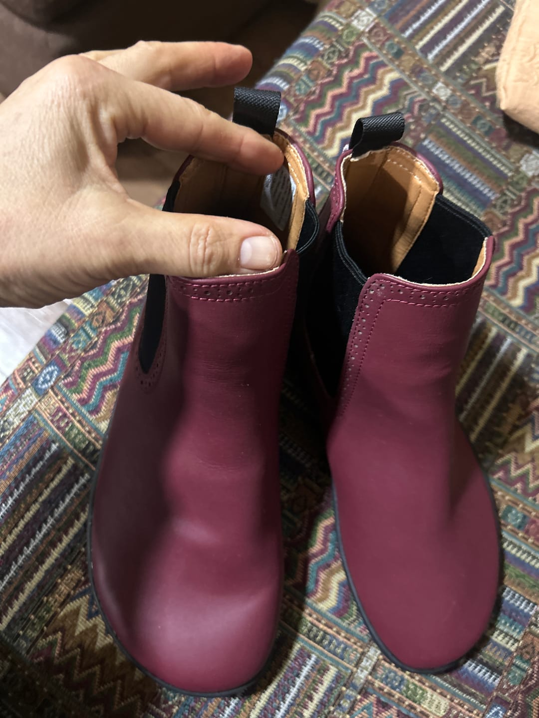 Customer photo review of Muse II - Rojo - Chelsea style Barefootshoes