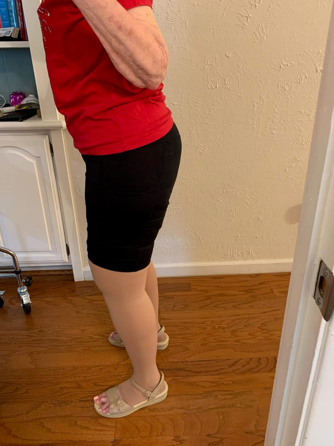 Customer photo review of Silix "No-Squeeze" Jelly-Grip 5" Sculpting Shorts (Tummy Smoothing & Anti-Chafe)