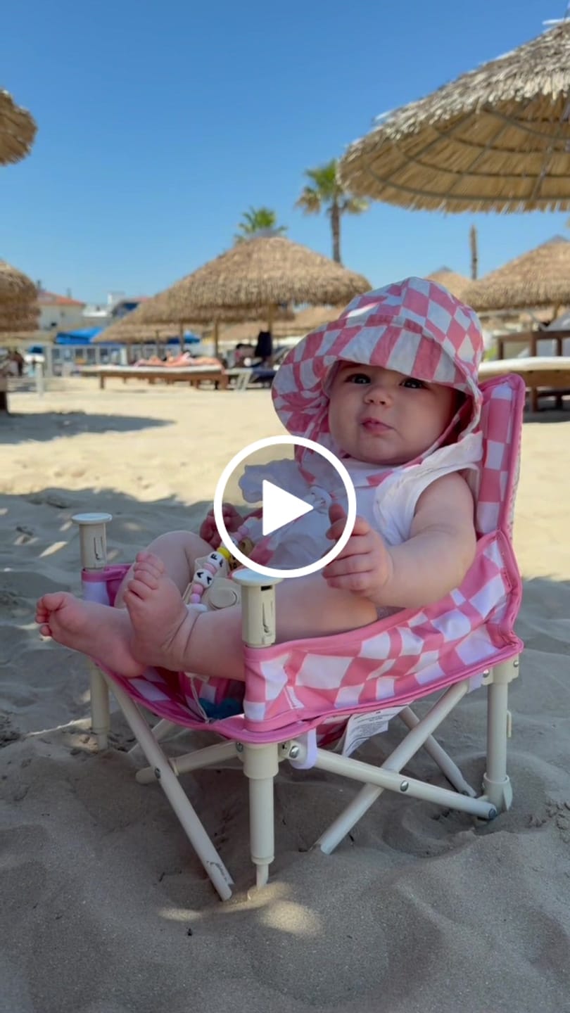 Customer video review of Isla baby cotton hat