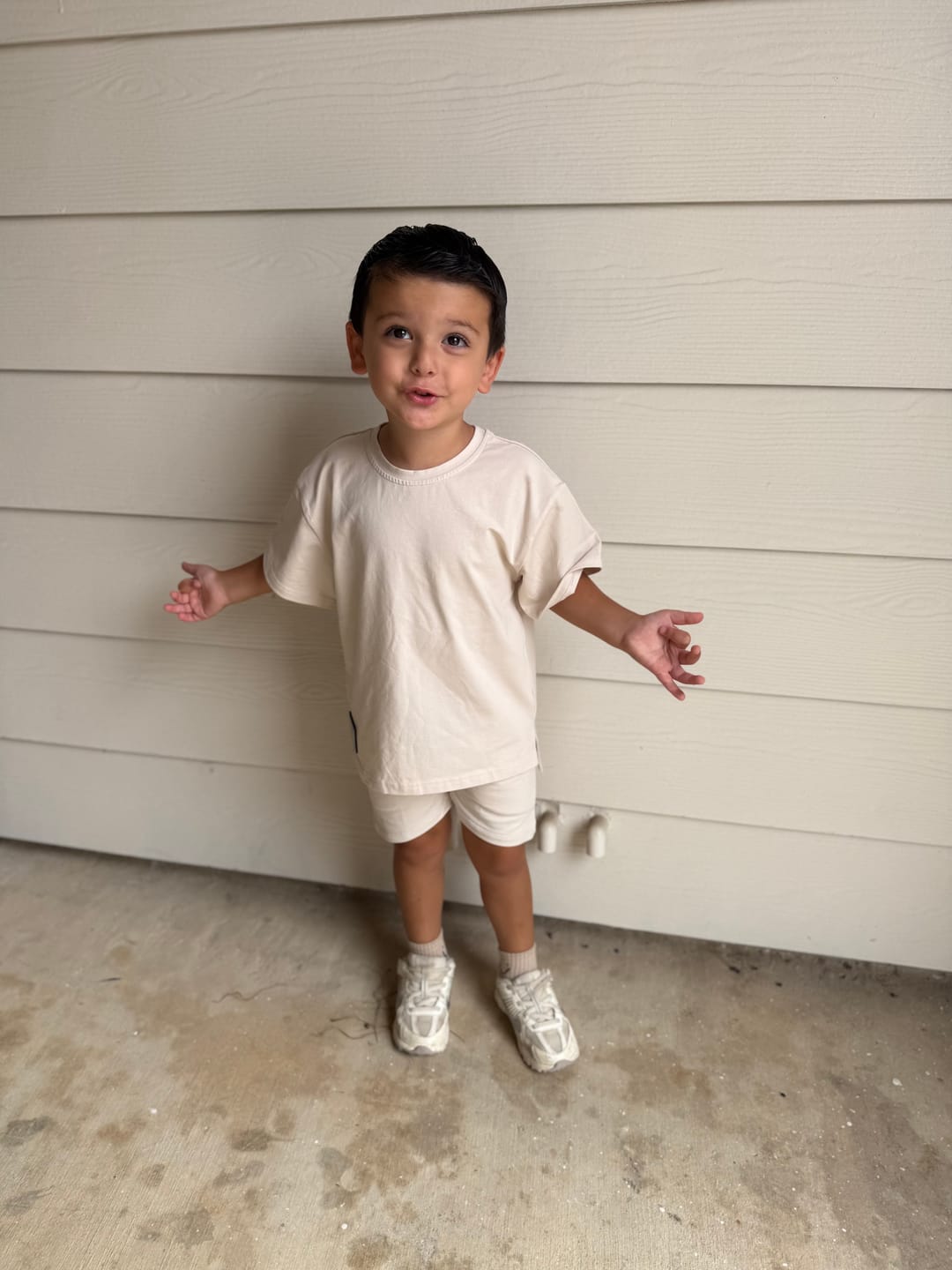 Customer photo review of Oversized Everyday Tee in Vintage Terracotta