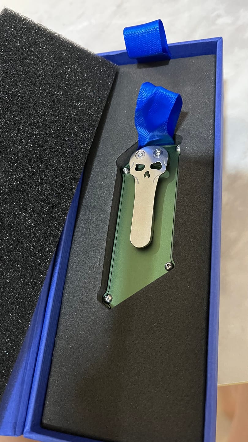 Customer photo review of Chaves C.H.U.B Slipper Blue Label Knife Green Aluminum (CHAV14667)