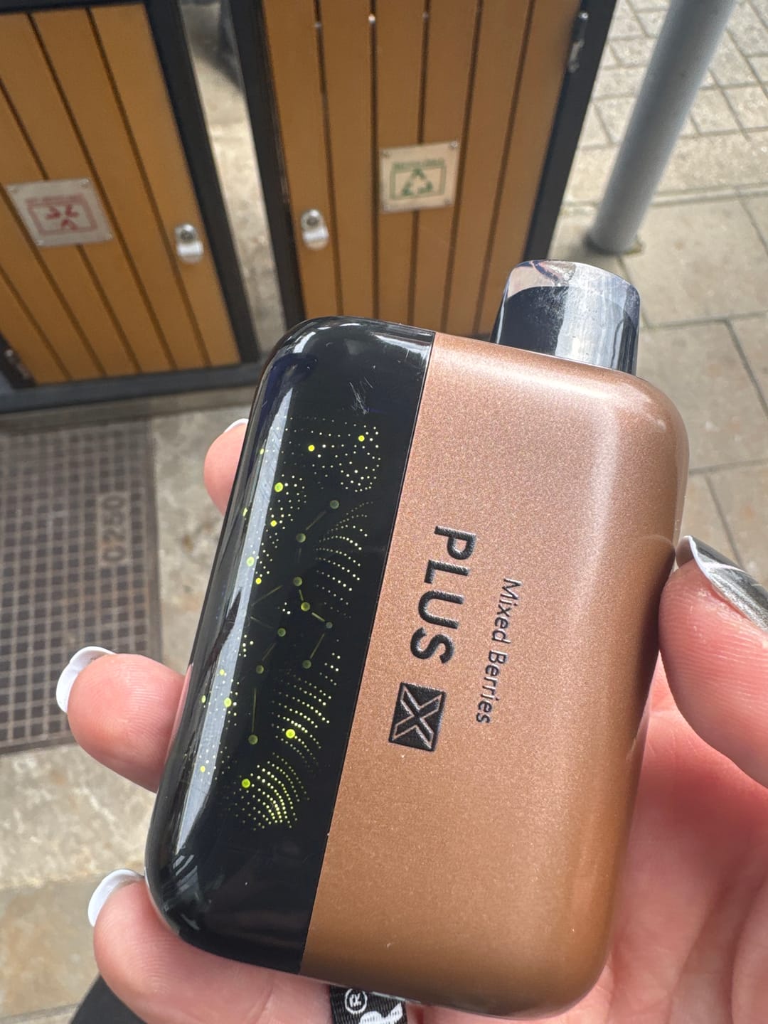 Customer photo review of JNR Plus X 26000 Puffs Disposable Vape