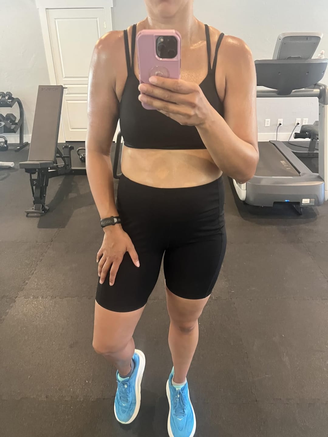 Customer photo review of Silix "No-Squeeze" Jelly-Grip 5" Sculpting Shorts (Tummy Smoothing & Anti-Chafe)