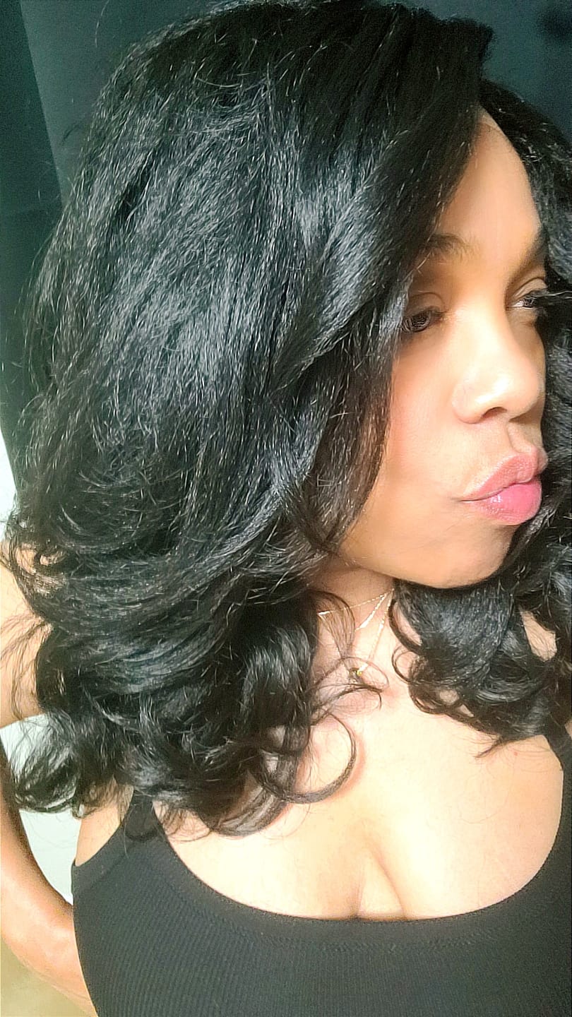 Customer photo review of Sensationnel Dashly Salt & Pepper 4" Deep Part HD Lace Front Wig - SP LACE UNIT 2