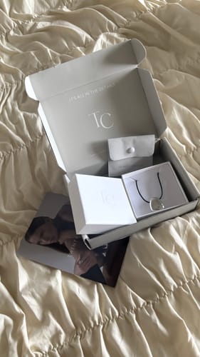 Customer photo review of Plaza Necklace - Silver
