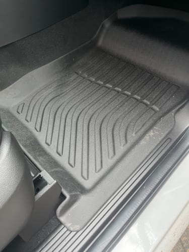 Customer photo review of Pisos Calce Perfecto Ford Ranger T9 (2024 - 2026)