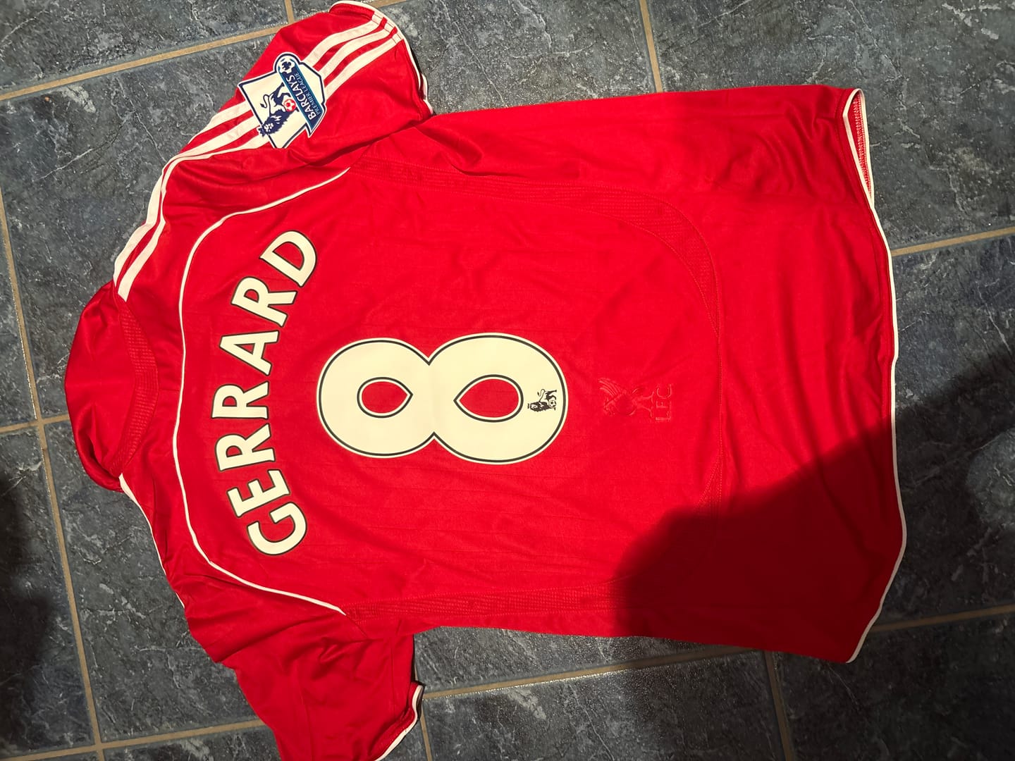 Customer photo review of Steven Gerrard Liverpool 2007/08 Premier League Jersey Trikot Maillot