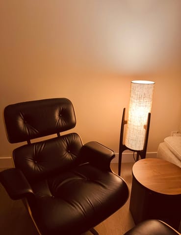 Customer photo review of Rocketlamp | Floor Lamp | Black Walnut