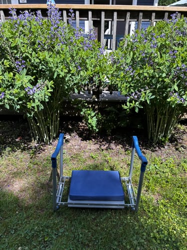 Quenzly foldable kneeler used as a bench