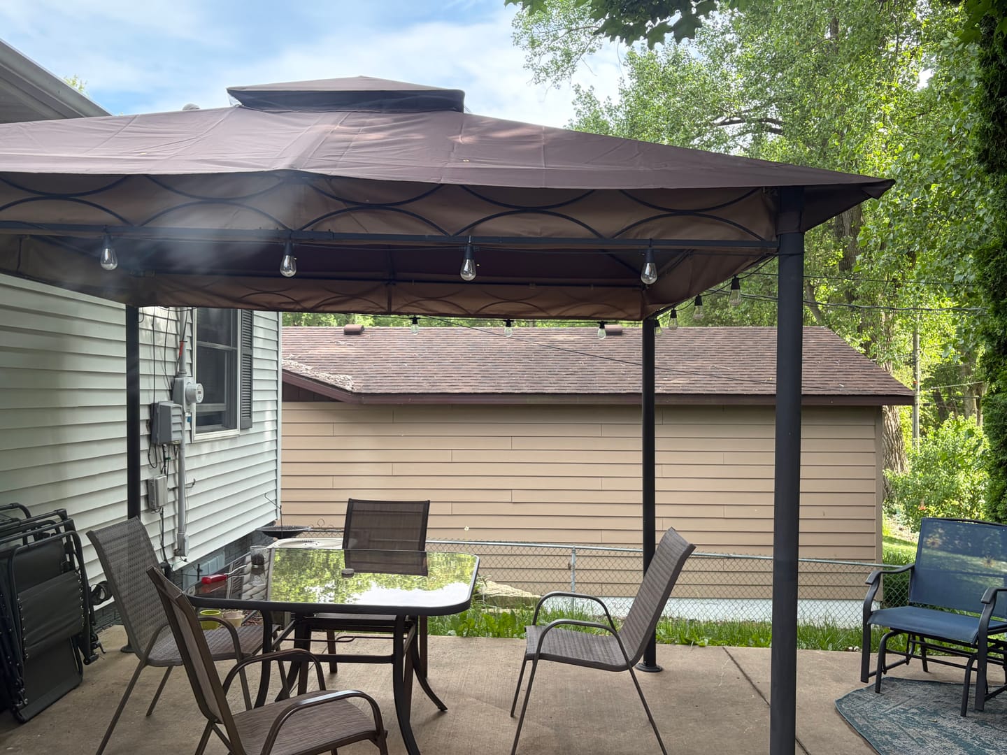 Customer photo review of Shade N' Shelters 9' x 11' Gazebo - Main Canopy + Roof Vent Canopy