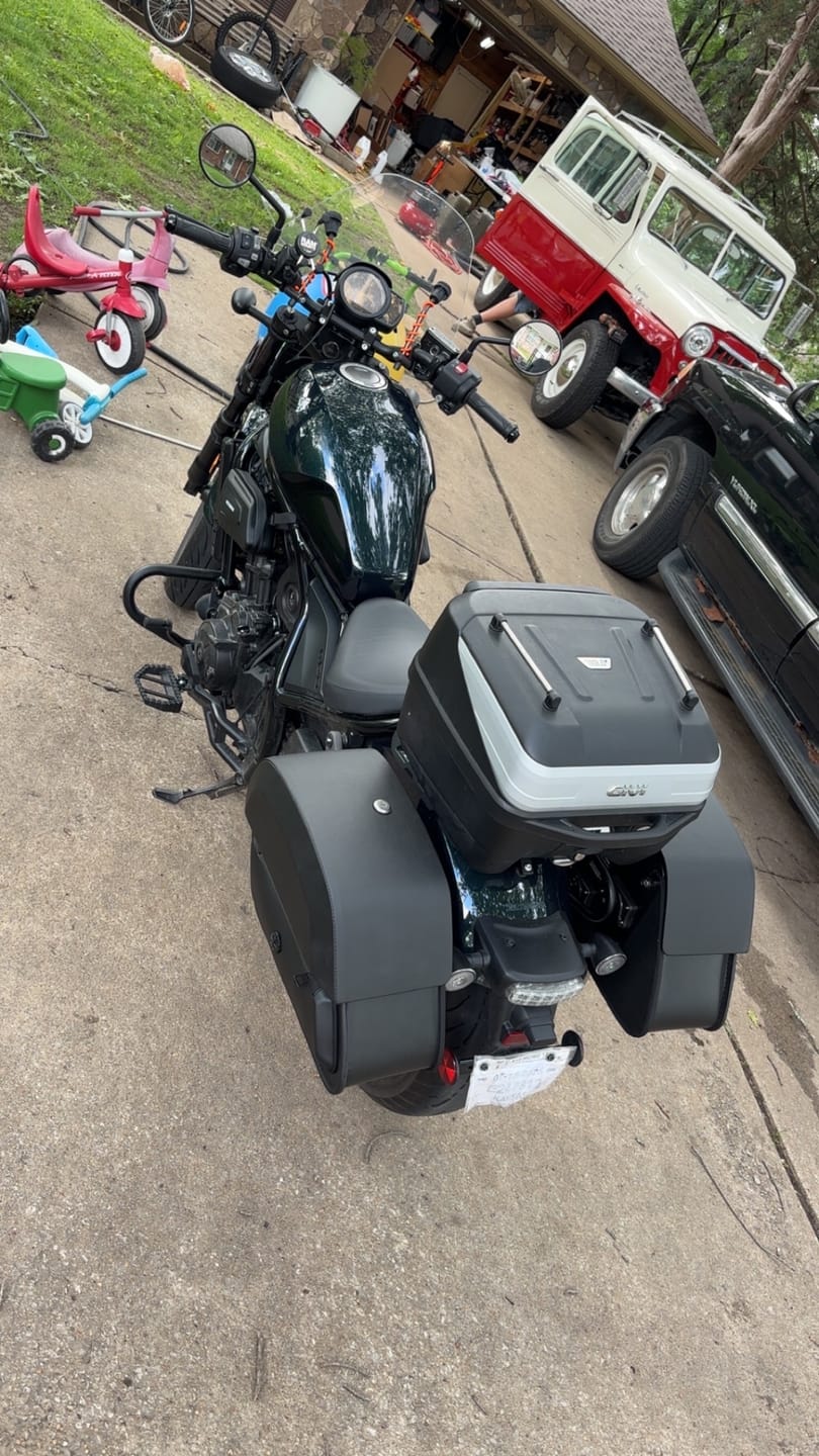 Customer photo review of 28L - Pantheon Medium Quick Mount Honda Rebel 1100 Motorcycle Saddlebags