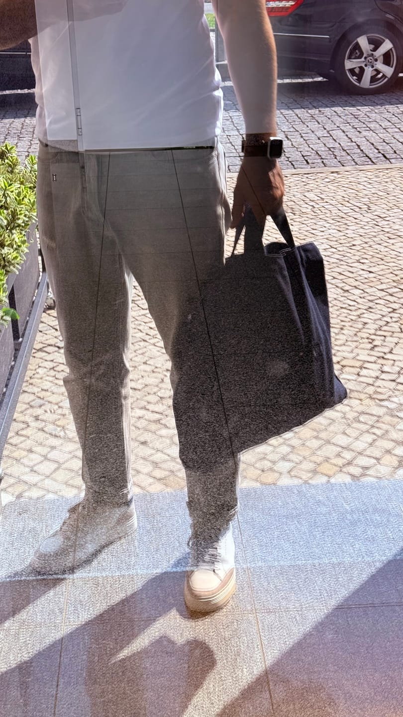 Customer photo review of Navy Blue TØTE Bag | Stitched