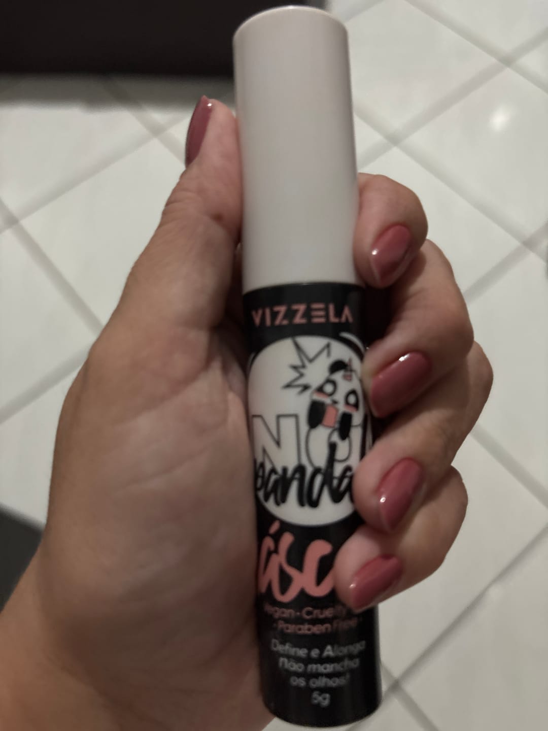 Customer photo review of Máscara Para Cílios No Panda Vizzela - Preta