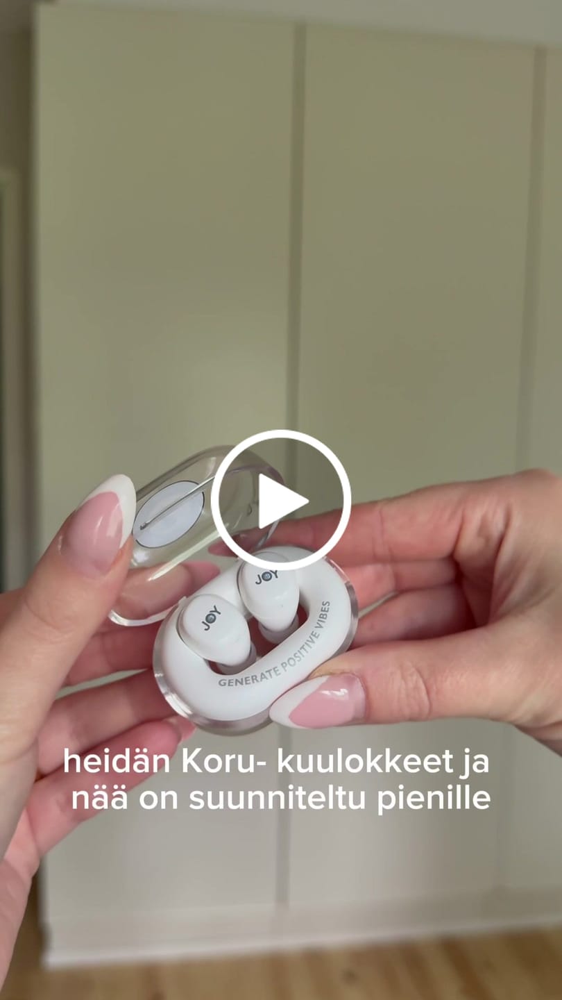Customer video review of Koru earbuds