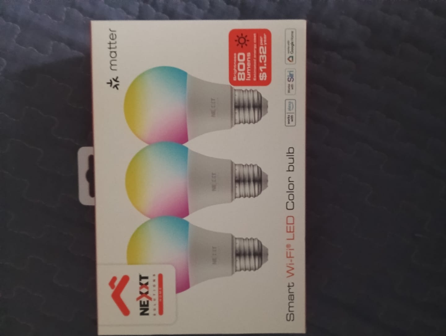 Customer photo review of Ampolleta Led Inteligente Multicolor Nexxt Wifi 3 Unidades