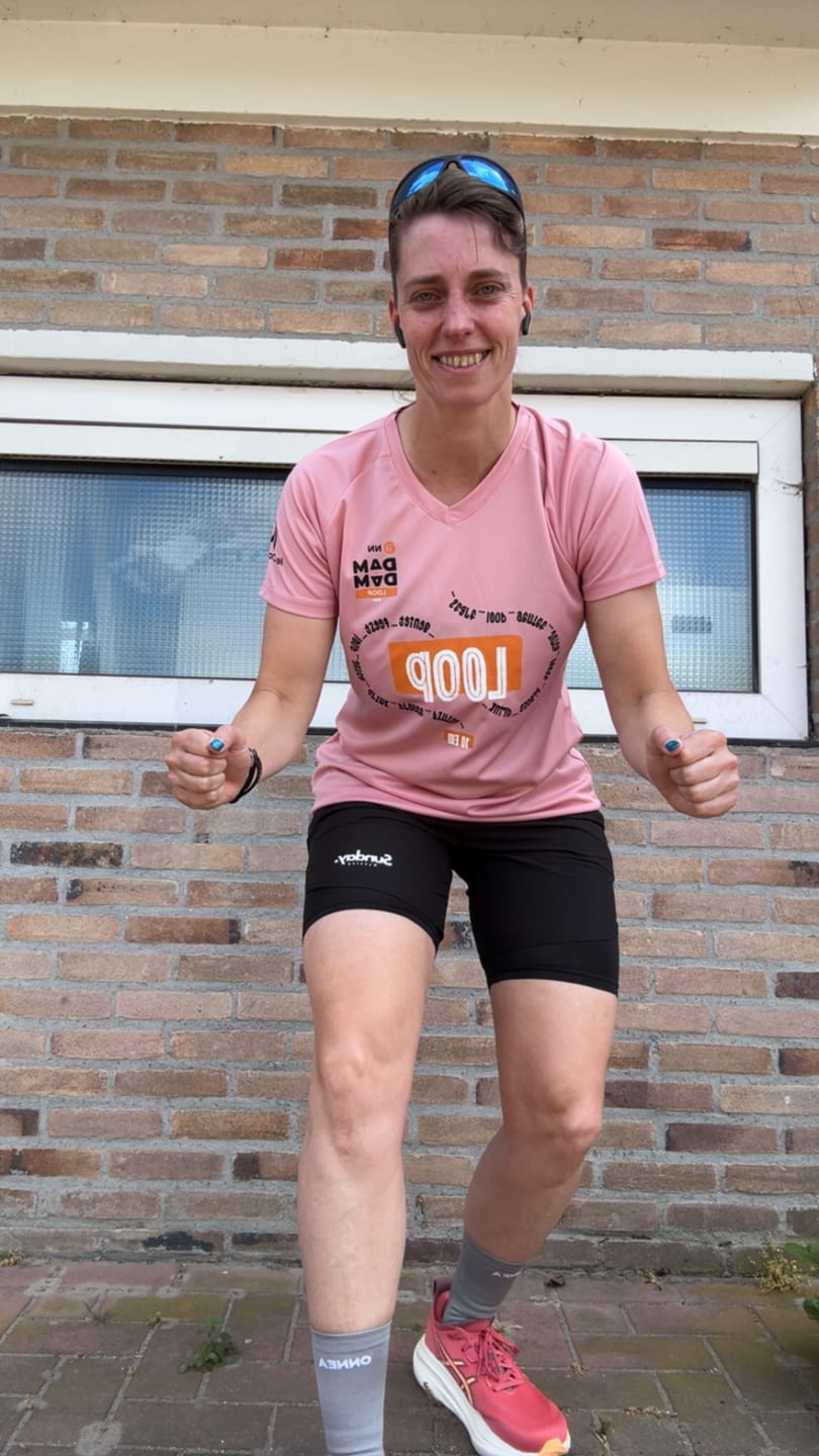 Customer photo review of The Ultimate 2-1 Running Short (2026)