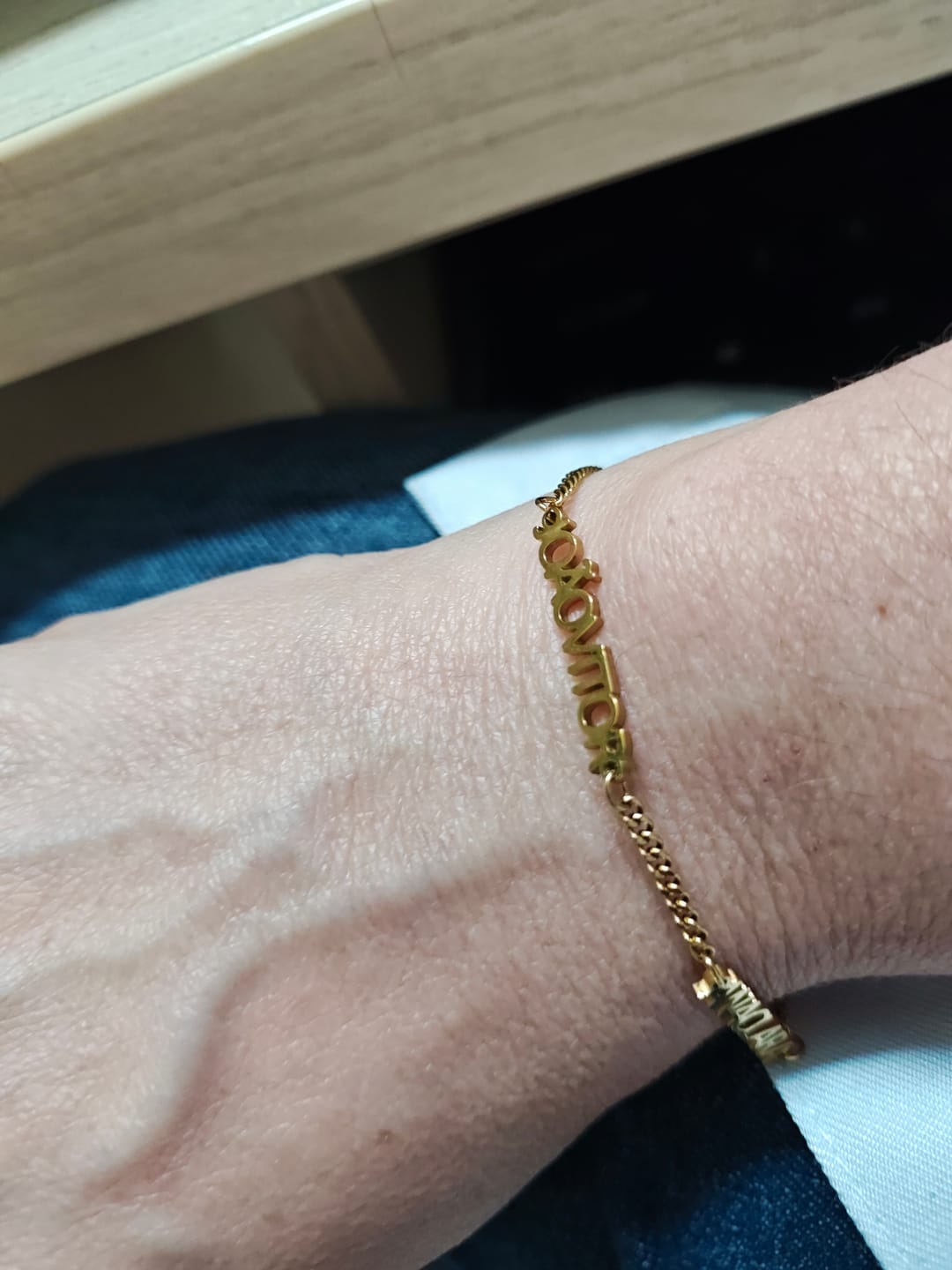 Customer photo review of Pulseira com Nome Personalizada