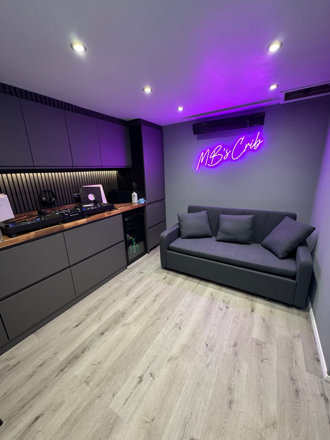 Customer photo review of Custom Neon: MB's Crib