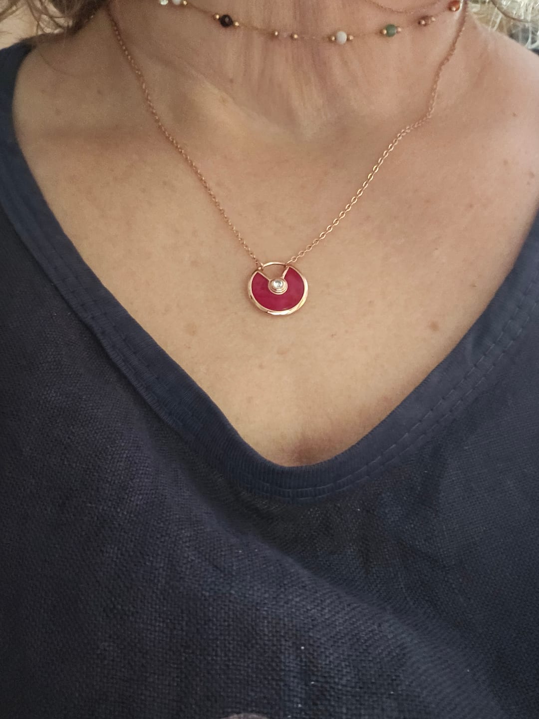 Customer photo review of Karneol Halskette - Kreismedallion